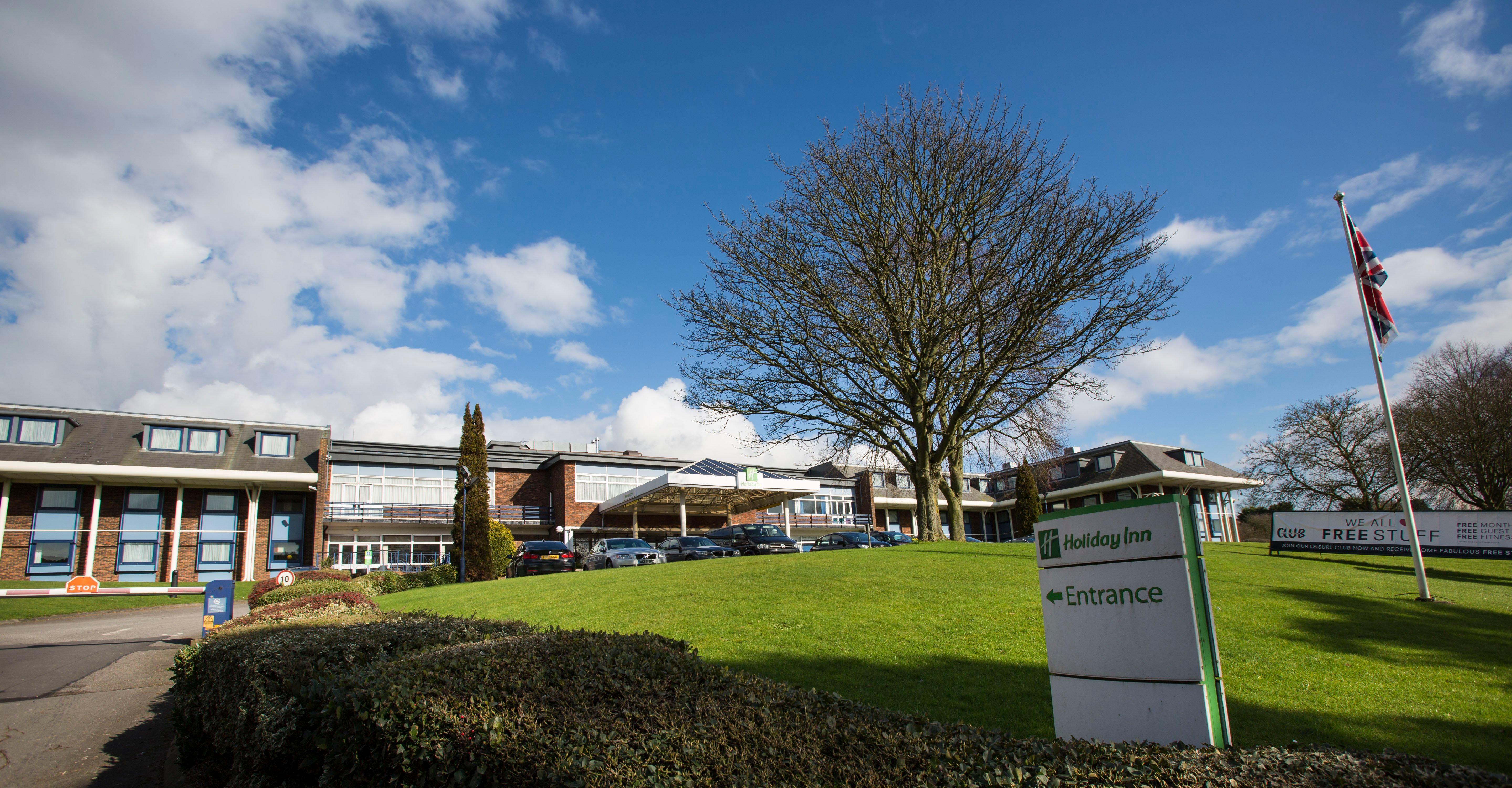 Holiday Inn Luton South - M1, Junction 9, An Ihg Hotel Exterior photo